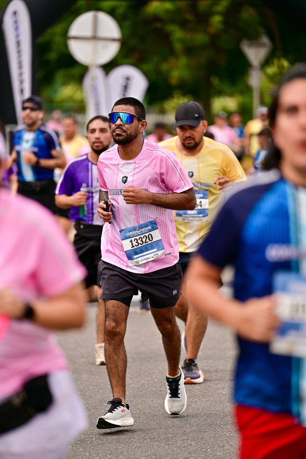 Fotografía de atletismo y running en la carrera Corremitierra — Concentración