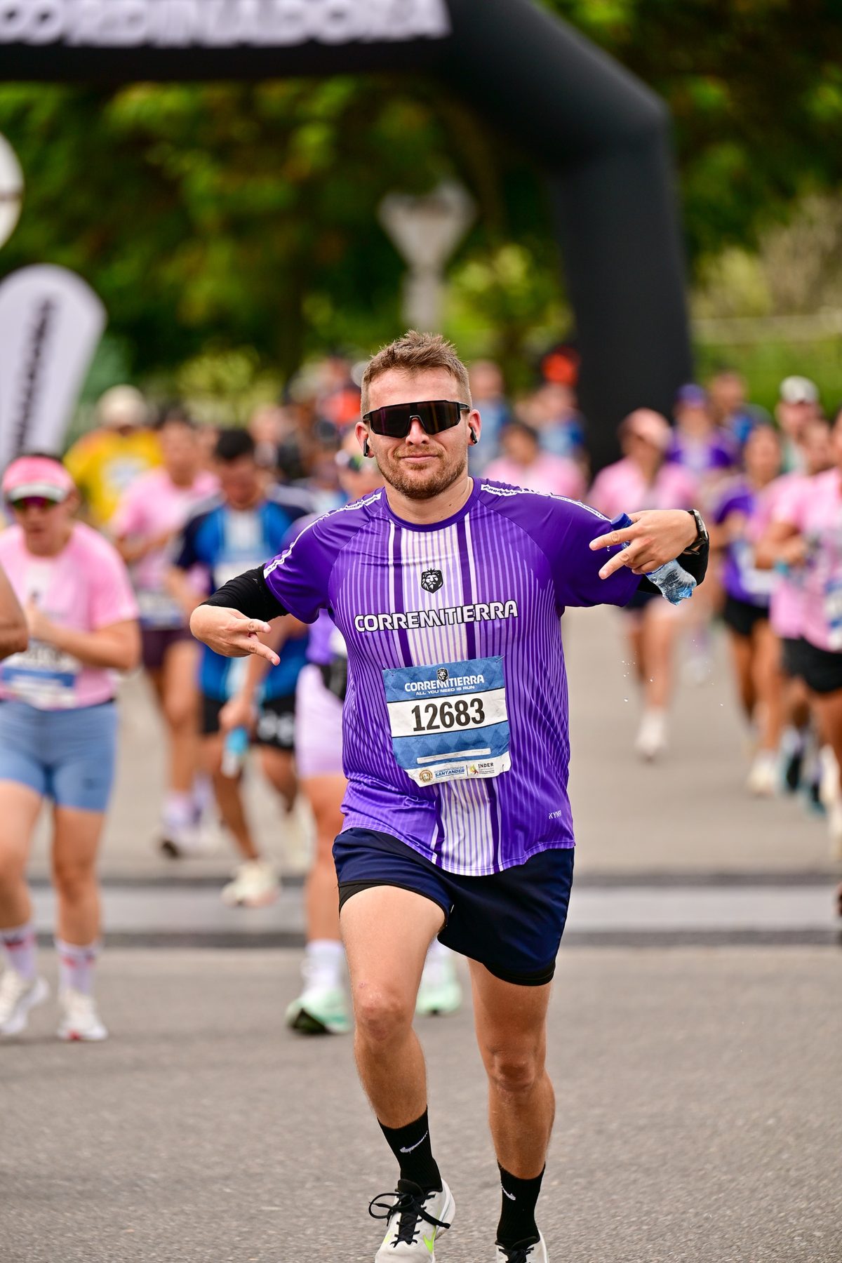 Fotografía de atletismo y running en la carrera Corremitierra — Actitud