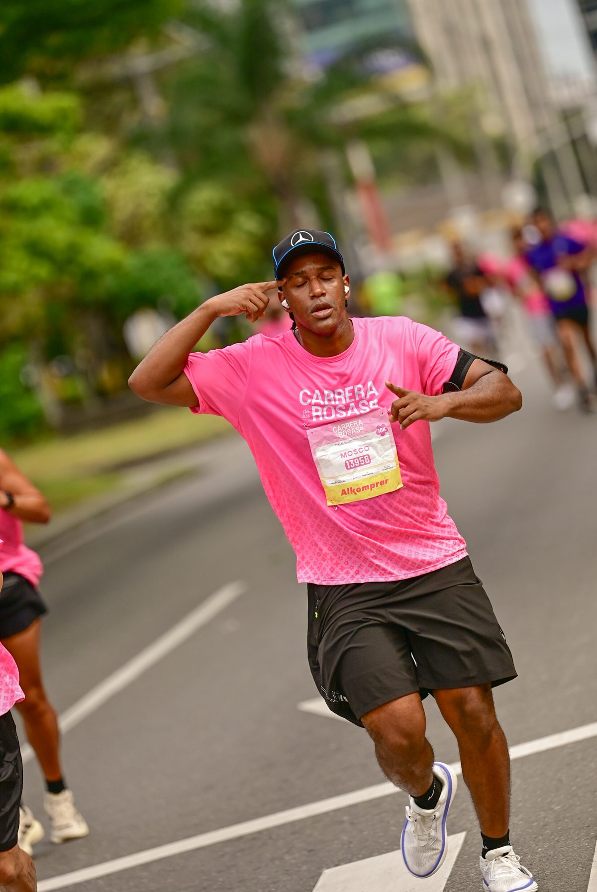 Fotografía de atletismo y running en la Carrera de las Rosas — Al compás