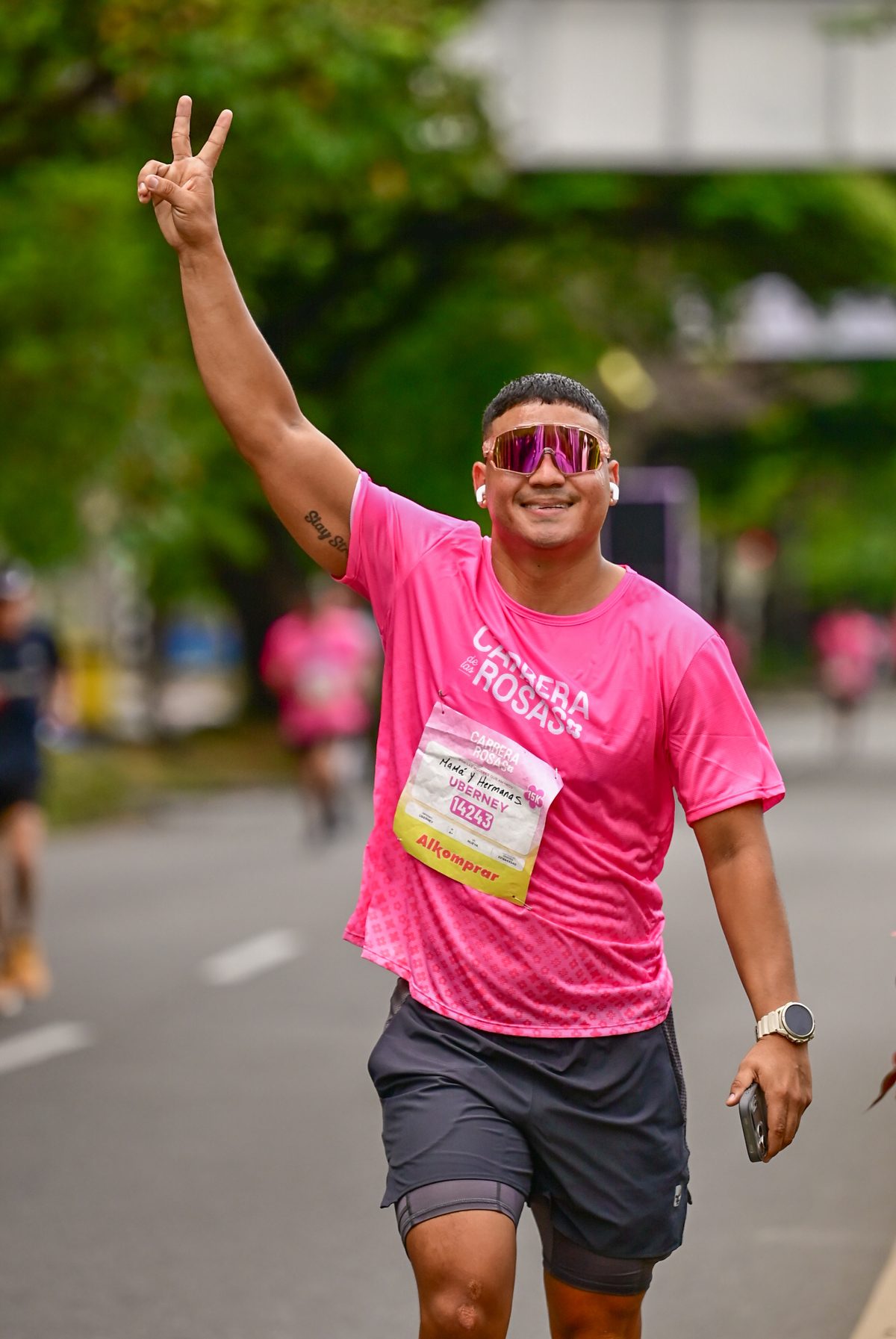 Fotografía de atletismo y running en la Carrera de las Rosas — Dos dedos