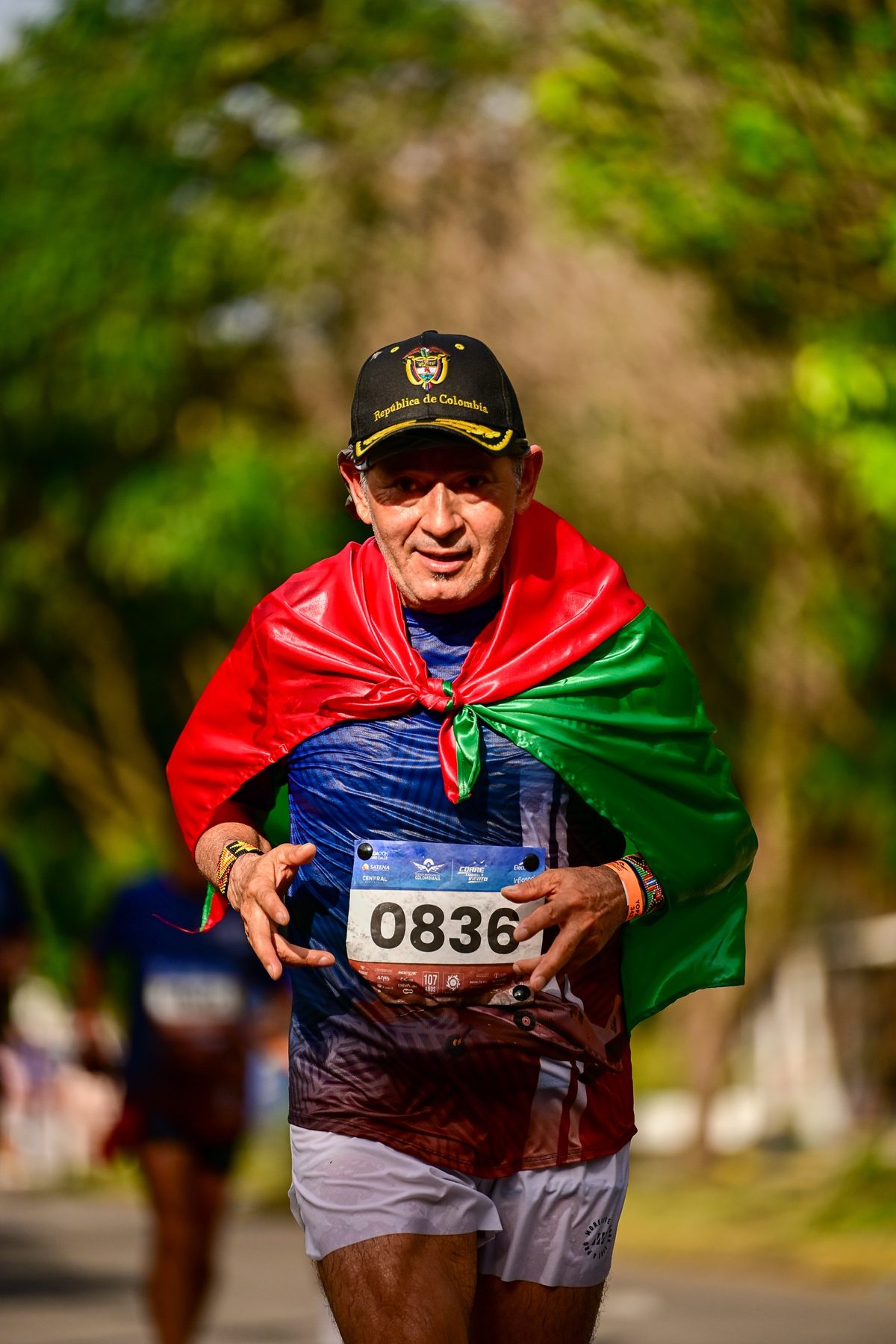 Fotografía de atletismo y running en la carrera Corre como el Viento — Orgullo colombiano